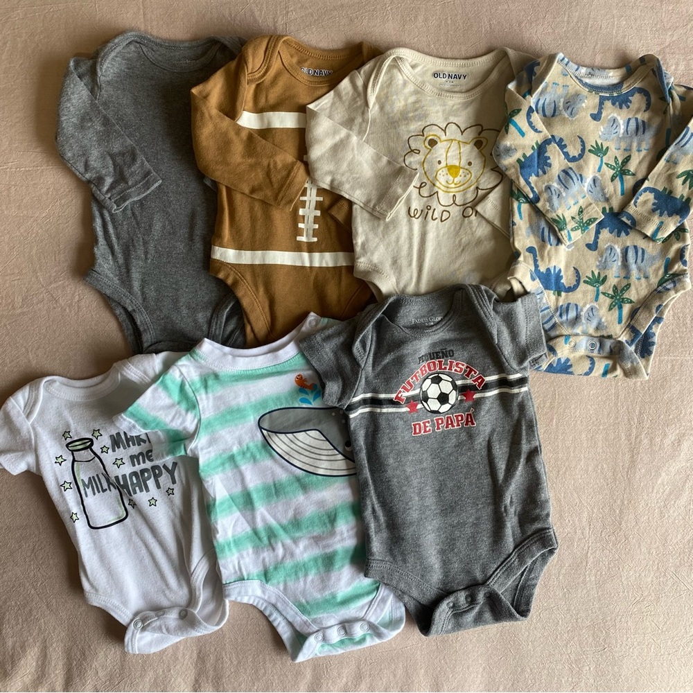 Boy Baby Infant Bodysuit Set Bundle, Onsies 0-3 M. Lot of 7 clothing items!
